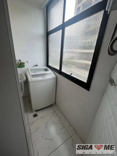 Foto 2 de Apartamento com 2 quartos para alugar, 57m2 em Campo Belo, São Paulo - SP