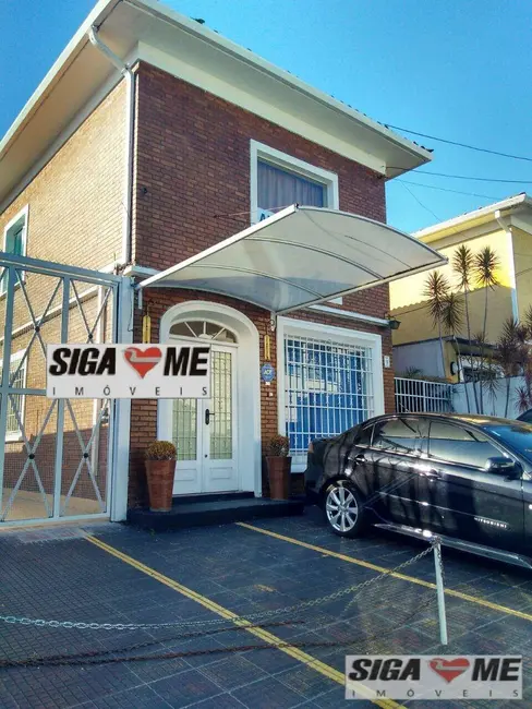 Casa com 6 quartos para alugar, 180m2 em Moema, São Paulo - SP - imagem 1 Foto 1 de Casa com 6 quartos para alugar, 180m2 em Moema, São Paulo - SP