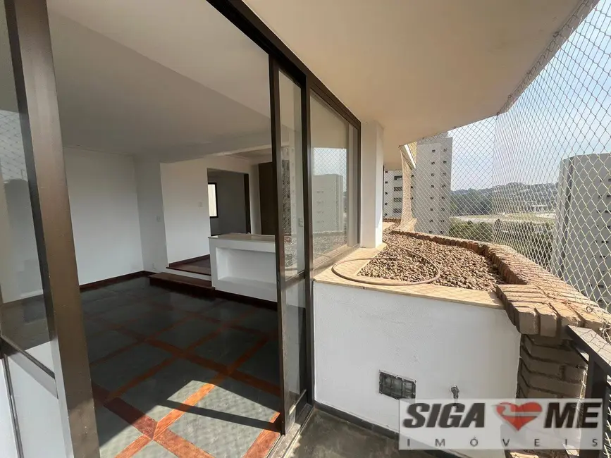 Apartamento com 4 quartos para alugar, 250m2 em Jardim Europa, São Paulo - SP - imagem 3 Foto 3 de Apartamento com 4 quartos para alugar, 250m2 em Jardim Europa, São Paulo - SP