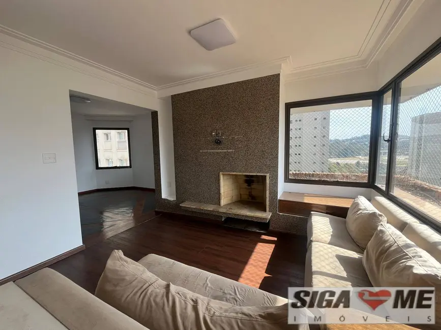 Apartamento com 4 quartos para alugar, 250m2 em Jardim Europa, São Paulo - SP - imagem 9 Foto 9 de Apartamento com 4 quartos para alugar, 250m2 em Jardim Europa, São Paulo - SP