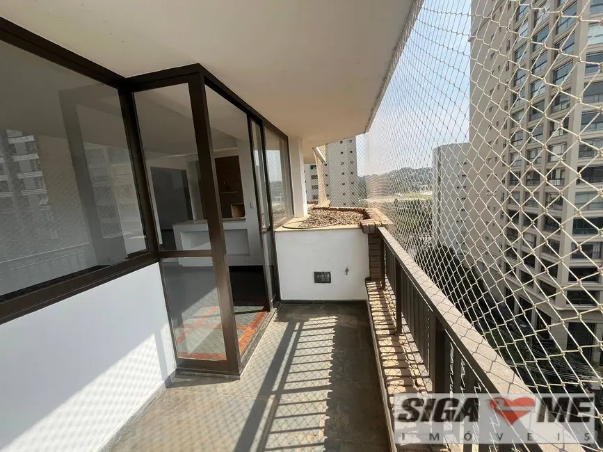Apartamento com 4 quartos para alugar, 250m2 em Jardim Europa, São Paulo - SP - imagem 4 Foto 4 de Apartamento com 4 quartos para alugar, 250m2 em Jardim Europa, São Paulo - SP