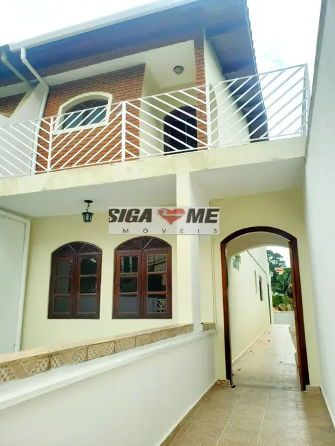 Foto 2 de Casa com 4 quartos à venda e para alugar, 225m2 em Vila Irmãos Arnoni, São Paulo - SP