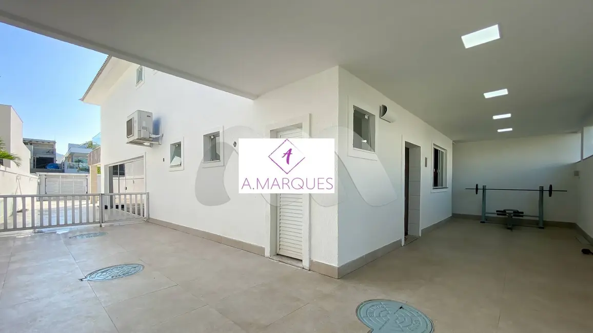 Foto 5 de Casa com 4 quartos à venda, 324m2 em Recreio dos Bandeirantes, Rio De Janeiro - RJ