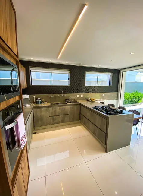 Casa com 4 quartos à venda e para alugar, 780m2 em Barra da Tijuca, Rio De Janeiro - RJ - imagem 6 Foto 6 de Casa com 4 quartos à venda e para alugar, 780m2 em Barra da Tijuca, Rio De Janeiro - RJ