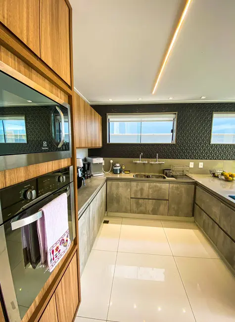 Casa com 4 quartos à venda e para alugar, 780m2 em Barra da Tijuca, Rio De Janeiro - RJ - imagem 8 Foto 8 de Casa com 4 quartos à venda e para alugar, 780m2 em Barra da Tijuca, Rio De Janeiro - RJ