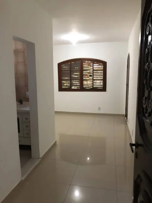 Casa com 4 quartos à venda, 300m2 em Barra da Tijuca, Rio De Janeiro - RJ - imagem 3 Foto 3 de Casa com 4 quartos à venda, 300m2 em Barra da Tijuca, Rio De Janeiro - RJ