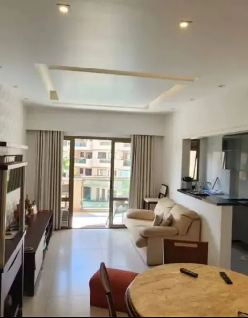 Apartamento com 1 quarto à venda, 74m2 em Barra da Tijuca, Rio De Janeiro - RJ - imagem 2 Foto 2 de Apartamento com 1 quarto à venda, 74m2 em Barra da Tijuca, Rio De Janeiro - RJ