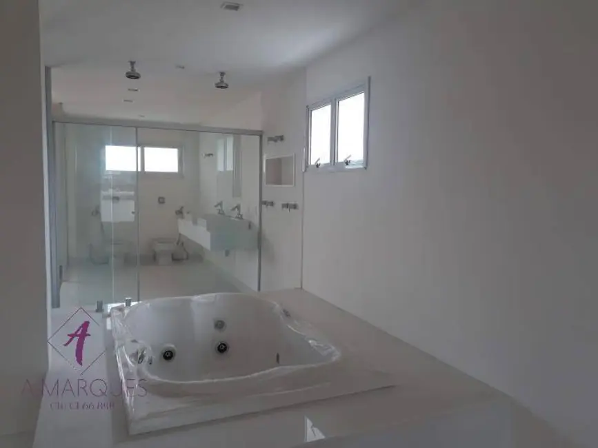 Casa com 5 quartos à venda em Barra da Tijuca, Rio De Janeiro - RJ - imagem 2 Foto 2 de Casa com 5 quartos à venda em Barra da Tijuca, Rio De Janeiro - RJ