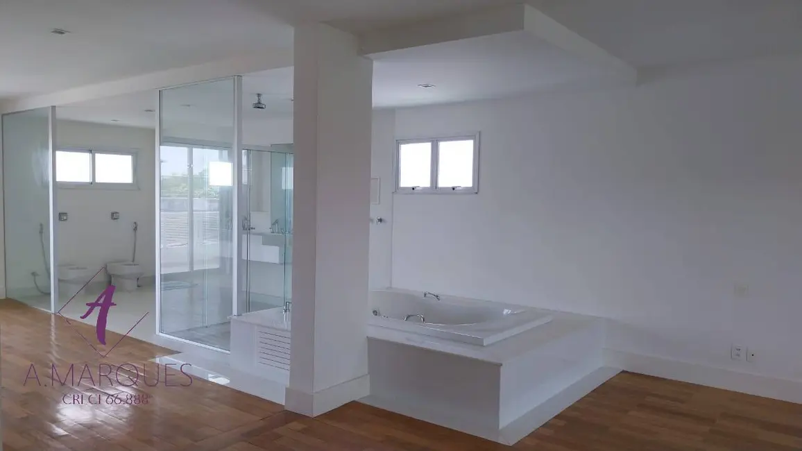 Casa com 5 quartos à venda em Barra da Tijuca, Rio De Janeiro - RJ - imagem 4 Foto 4 de Casa com 5 quartos à venda em Barra da Tijuca, Rio De Janeiro - RJ