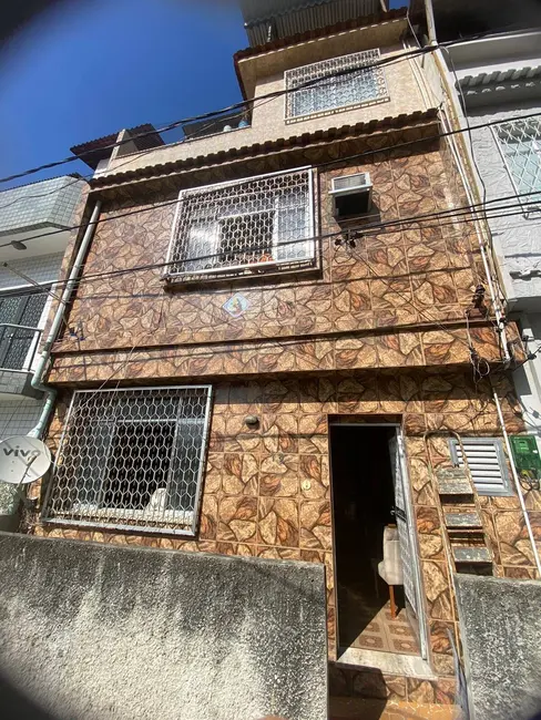 Casa com 3 quartos à venda em Cachambi, Rio De Janeiro - RJ - imagem 1 Foto 1 de Casa com 3 quartos à venda em Cachambi, Rio De Janeiro - RJ