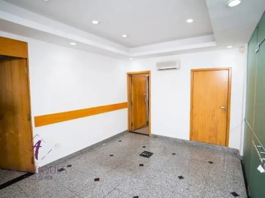 Sala Comercial à venda, 400m2 em Centro, Rio De Janeiro - RJ - imagem 4 Foto 4 de Sala Comercial à venda, 400m2 em Centro, Rio De Janeiro - RJ