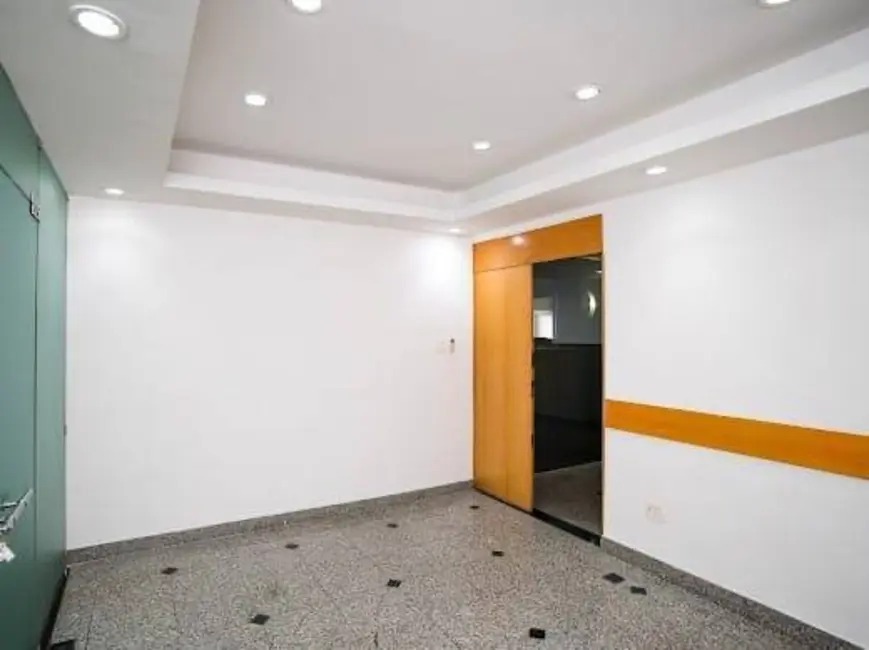 Sala Comercial à venda, 400m2 em Centro, Rio De Janeiro - RJ - imagem 7 Foto 7 de Sala Comercial à venda, 400m2 em Centro, Rio De Janeiro - RJ