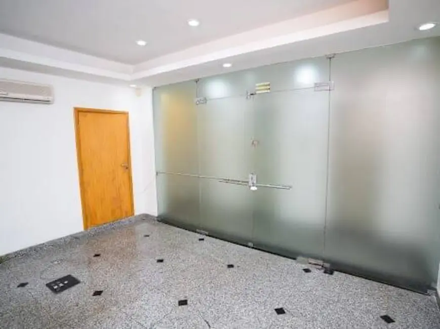 Sala Comercial à venda, 400m2 em Centro, Rio De Janeiro - RJ - imagem 6 Foto 6 de Sala Comercial à venda, 400m2 em Centro, Rio De Janeiro - RJ