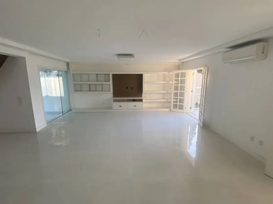 Foto 8 de Casa com 5 quartos à venda, 610m2 em Recreio dos Bandeirantes, Rio De Janeiro - RJ