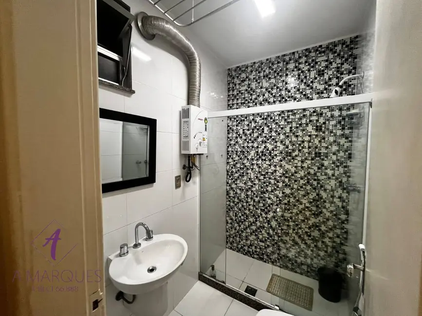 Apartamento com 1 quarto à venda em Copacabana, Rio De Janeiro - RJ - imagem 3 Foto 3 de Apartamento com 1 quarto à venda em Copacabana, Rio De Janeiro - RJ