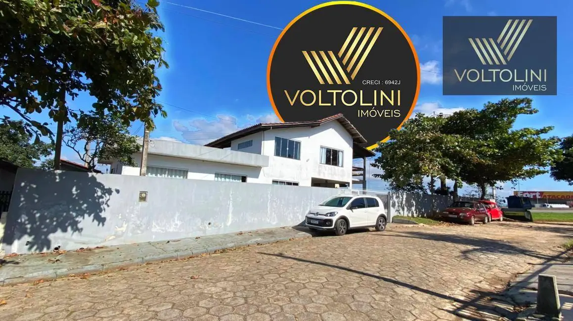 Sobrado com 5 quartos à venda, 459m2 em Centro, Barra Velha - SC - imagem 3 Foto 3 de Sobrado com 5 quartos à venda, 459m2 em Centro, Barra Velha - SC