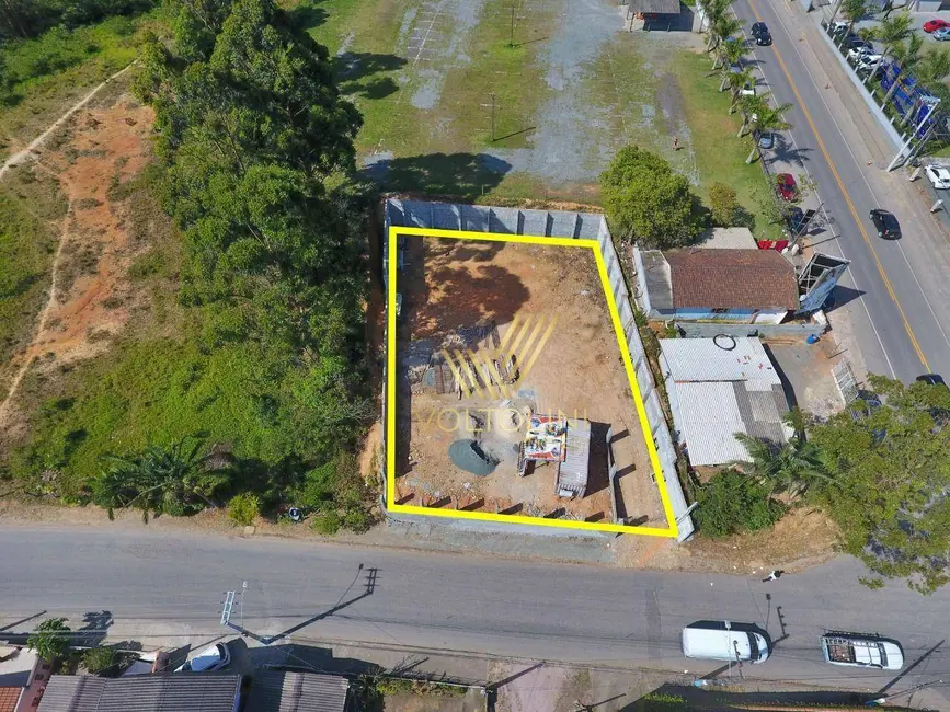 Foto 3 de Terreno / Lote à venda, 816m2 em Balneario Picarras - SC