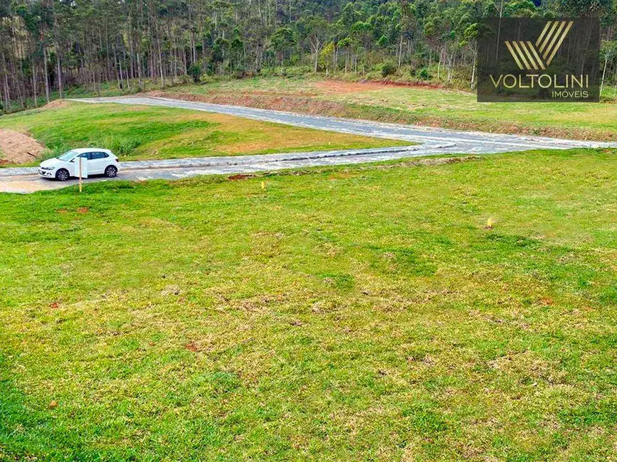 Foto 1 de Terreno / Lote à venda, 306m2 em Centro, Sao Joao Do Itaperiu - SC