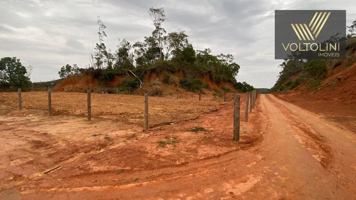 Foto 2 de Terreno / Lote à venda, 300m2 em Barra Velha - SC