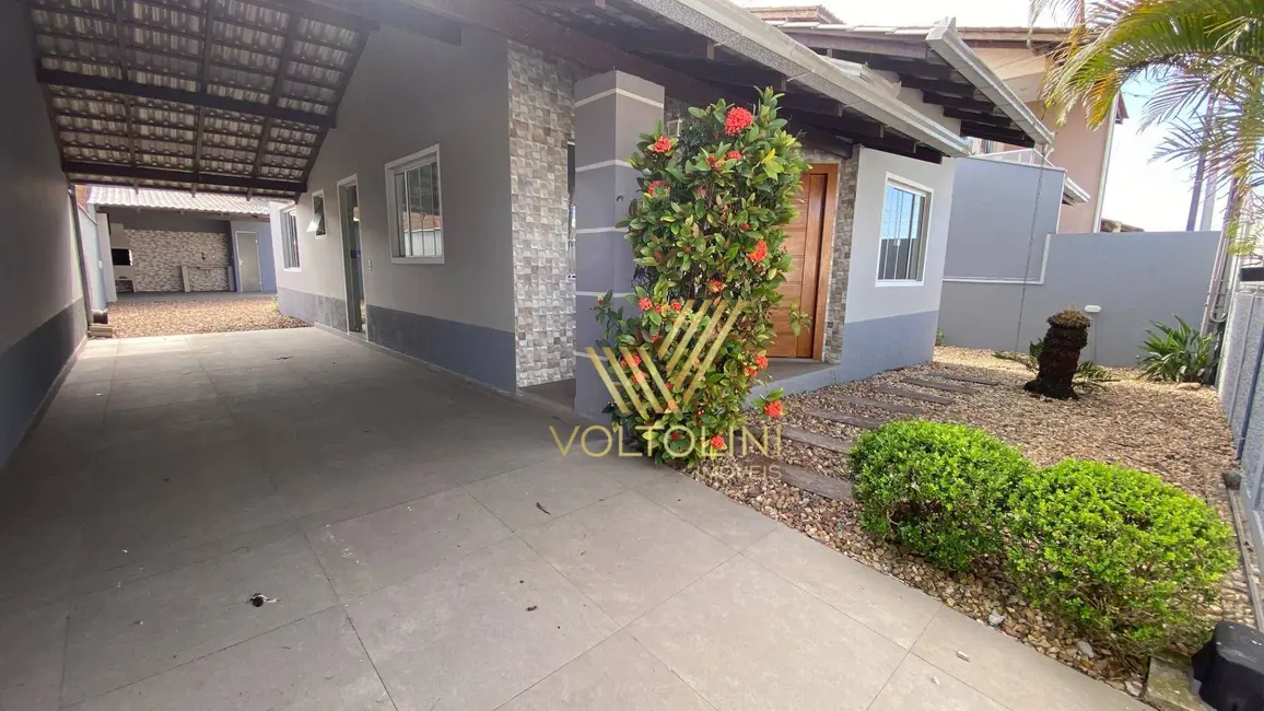 Casa com 3 quartos à venda, 300m2 em Barra Velha - SC - imagem 3 Foto 3 de Casa com 3 quartos à venda, 300m2 em Barra Velha - SC