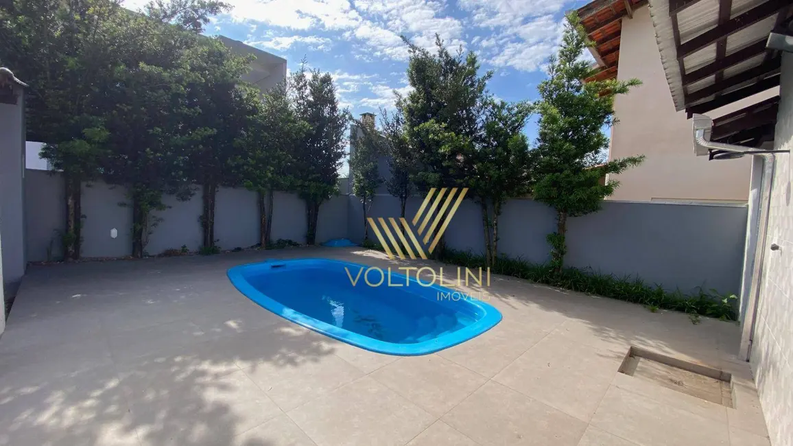 Casa com 3 quartos à venda, 300m2 em Barra Velha - SC - imagem 9 Foto 9 de Casa com 3 quartos à venda, 300m2 em Barra Velha - SC