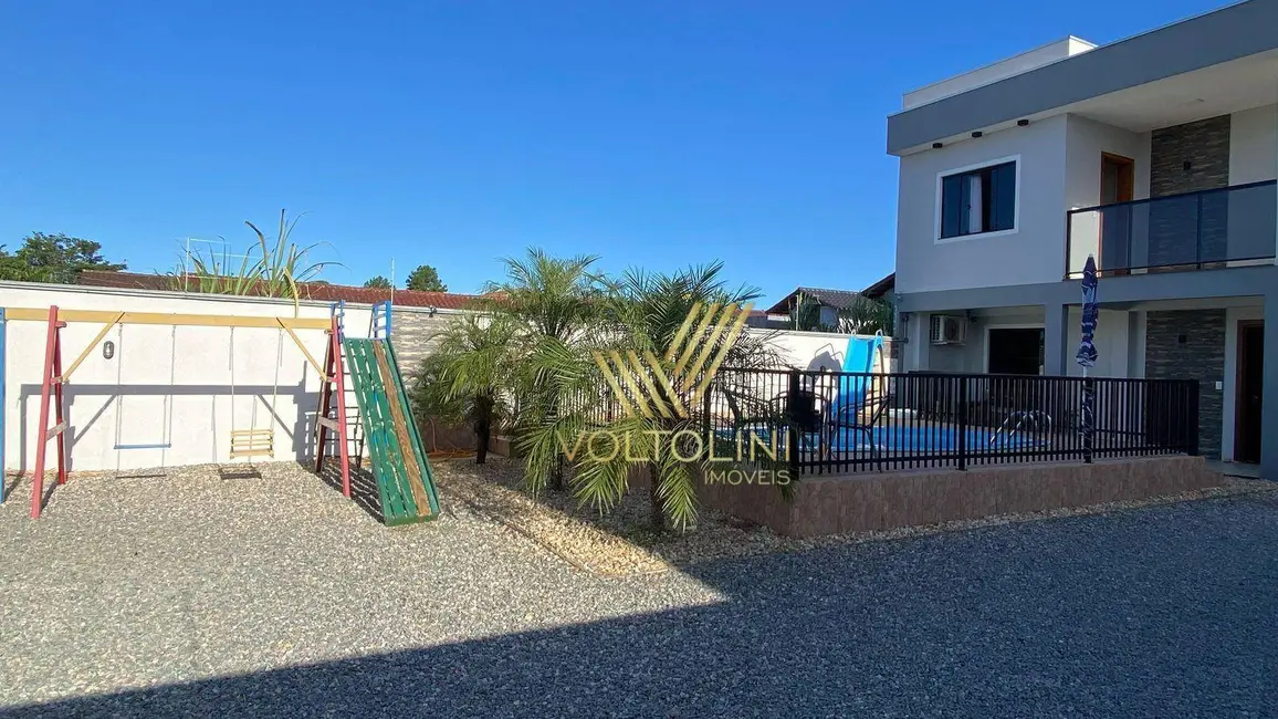 Sobrado com 3 quartos à venda, 336m2 em Barra Velha - SC - imagem 9 Foto 9 de Sobrado com 3 quartos à venda, 336m2 em Barra Velha - SC