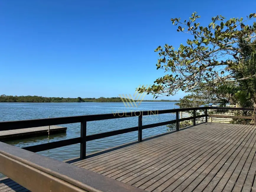 Terreno / Lote à venda, 270m2 em Araquari - SC - imagem 8 Foto 8 de Terreno / Lote à venda, 270m2 em Araquari - SC