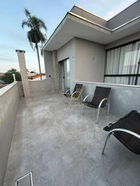Foto 1 de Sobrado com 3 quartos à venda, 150m2 em Barra Velha - SC