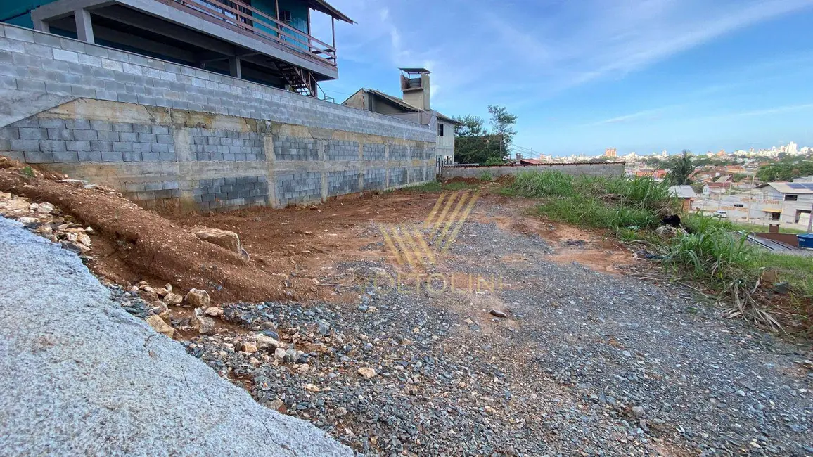 Foto 2 de Terreno / Lote à venda, 300m2 em Barra Velha - SC