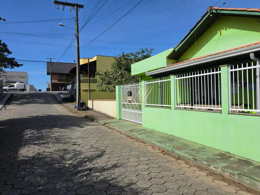 Foto 2 de Casa com 3 quartos à venda, 390m2 em Barra Velha - SC