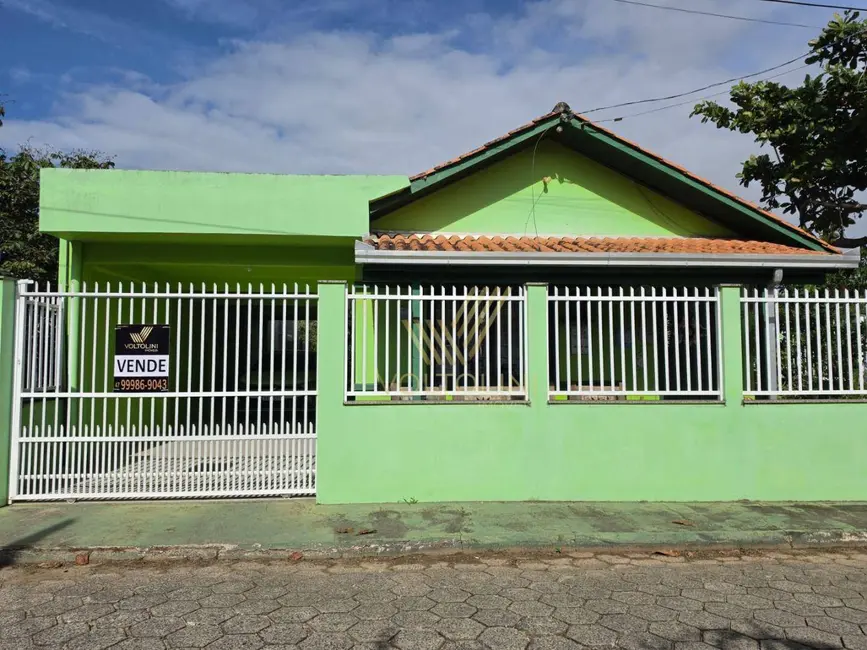 Foto 1 de Casa com 3 quartos à venda, 390m2 em Barra Velha - SC