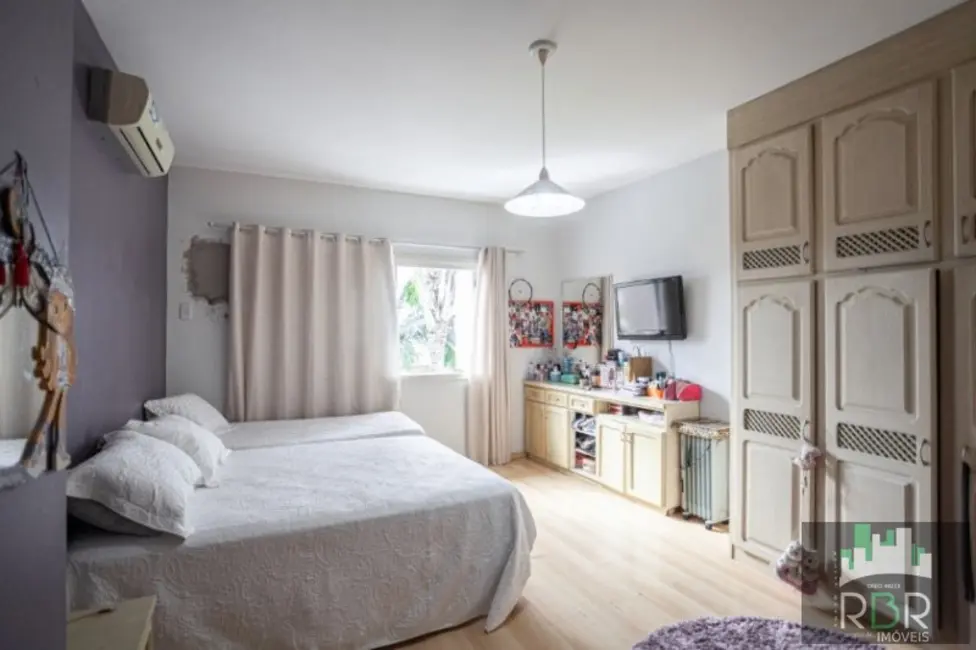 Foto 8 de Casa com 4 quartos à venda, 223m2 em Torres - RS