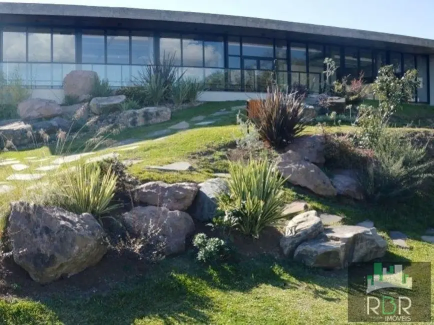 Casa com 4 quartos à venda, 213m2 em Caxias Do Sul - RS - imagem 3 Foto 3 de Casa com 4 quartos à venda, 213m2 em Caxias Do Sul - RS