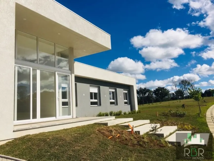 Foto 1 de Casa com 4 quartos à venda, 213m2 em Caxias Do Sul - RS