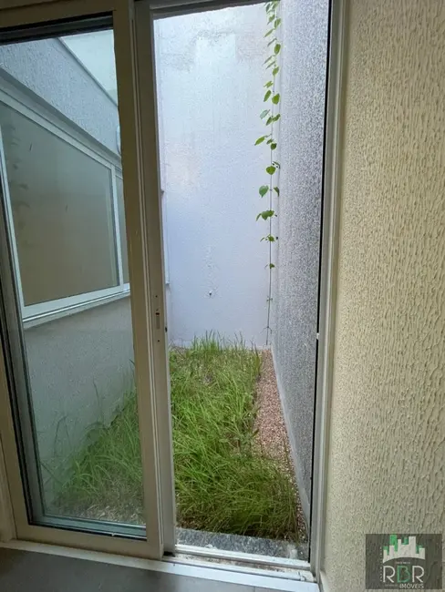 Foto 8 de Sobrado com 3 quartos à venda, 181m2 em Caxias Do Sul - RS