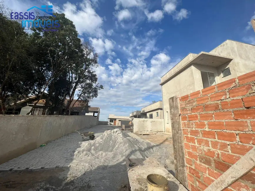 Foto 2 de Casa com 3 quartos à venda, 60m2 em Embu, Colombo - PR