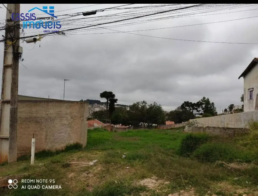 Foto 2 de Terreno / Lote à venda, 560m2 em Guaraituba, Colombo - PR