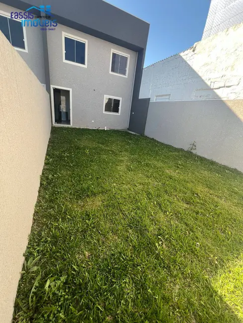Sobrado com 3 quartos à venda, 102m2 em Campo Pequeno, Colombo - PR - imagem 3 Foto 3 de Sobrado com 3 quartos à venda, 102m2 em Campo Pequeno, Colombo - PR