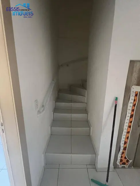 Foto 2 de Casa com 2 quartos à venda, 72m2 em Fátima, Colombo - PR