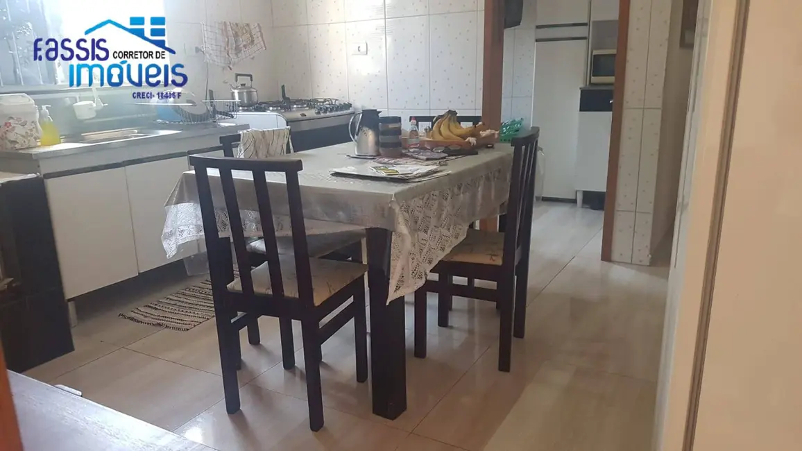 Casa com 3 quartos à venda, 90m2 em São Dimas, Colombo - PR - imagem 6 Foto 6 de Casa com 3 quartos à venda, 90m2 em São Dimas, Colombo - PR