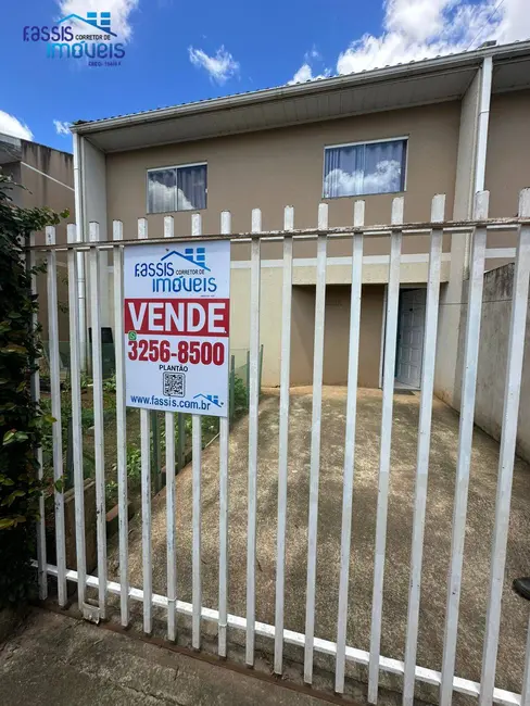 Foto 1 de Casa com 2 quartos à venda, 75m2 em Vila Militar I, Piraquara - PR