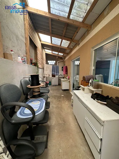 Casa com 2 quartos à venda, 75m2 em Vila Militar I, Piraquara - PR - imagem 7 Foto 7 de Casa com 2 quartos à venda, 75m2 em Vila Militar I, Piraquara - PR