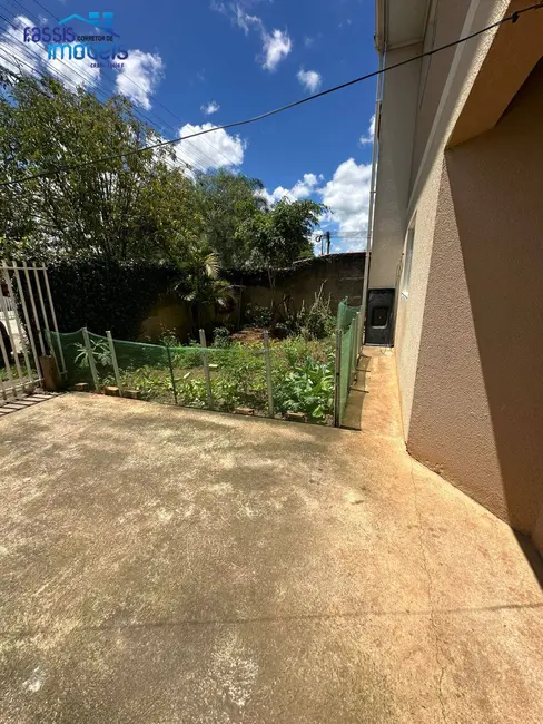 Casa com 2 quartos à venda, 75m2 em Vila Militar I, Piraquara - PR - imagem 4 Foto 4 de Casa com 2 quartos à venda, 75m2 em Vila Militar I, Piraquara - PR