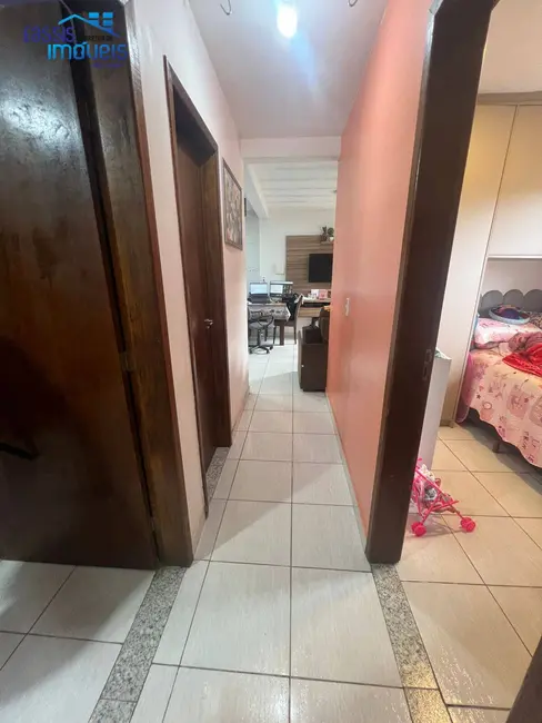 Casa com 3 quartos à venda, 50m2 em São Dimas, Colombo - PR - imagem 5 Foto 5 de Casa com 3 quartos à venda, 50m2 em São Dimas, Colombo - PR