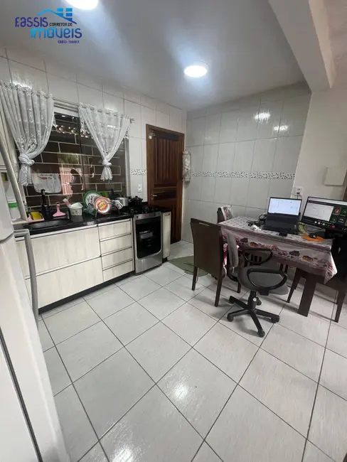 Casa com 3 quartos à venda, 50m2 em São Dimas, Colombo - PR - imagem 7 Foto 7 de Casa com 3 quartos à venda, 50m2 em São Dimas, Colombo - PR