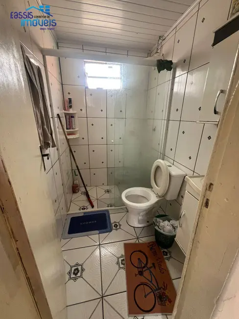 Sobrado com 2 quartos à venda, 130m2 em Maracanã, Colombo - PR - imagem 3 Foto 3 de Sobrado com 2 quartos à venda, 130m2 em Maracanã, Colombo - PR