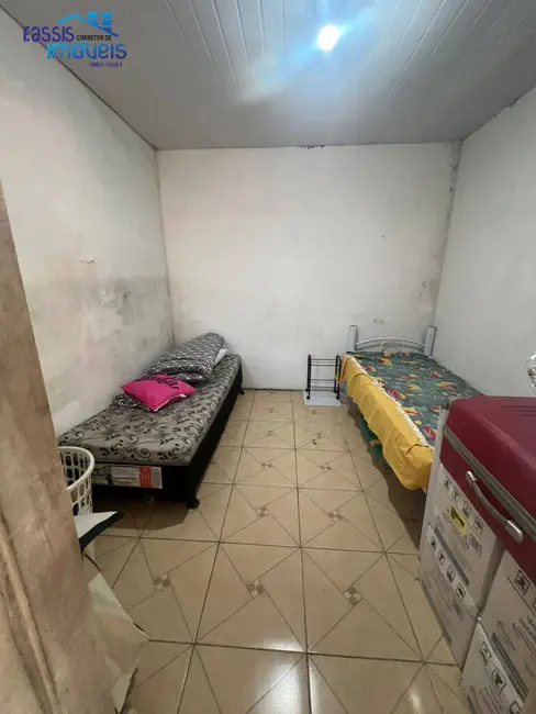 Sobrado com 2 quartos à venda, 130m2 em Maracanã, Colombo - PR - imagem 2 Foto 2 de Sobrado com 2 quartos à venda, 130m2 em Maracanã, Colombo - PR