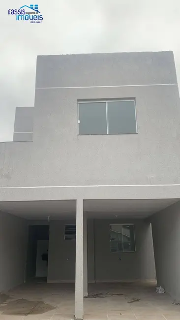 Foto 2 de Kitnet com 1 quarto à venda, 51m2 em Guaraituba, Colombo - PR