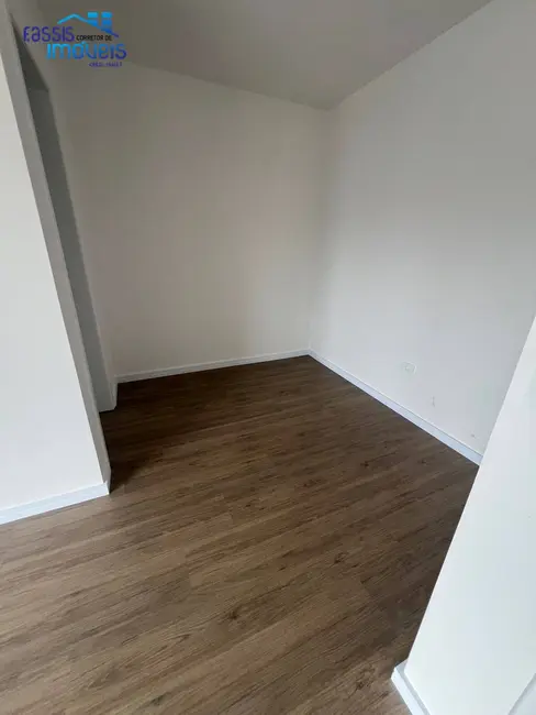Casa com 3 quartos à venda, 110m2 em Boa Vista, Curitiba - PR - imagem 8 Foto 8 de Casa com 3 quartos à venda, 110m2 em Boa Vista, Curitiba - PR
