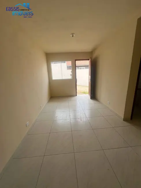Foto 2 de Casa com 2 quartos à venda, 50m2 em Campo Pequeno, Colombo - PR